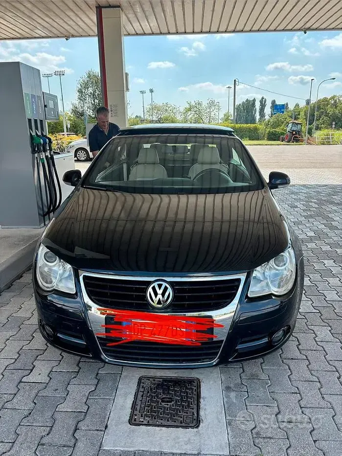 Usata VW Eos 122 CV (89 kW) 2008 Nero Cabrio