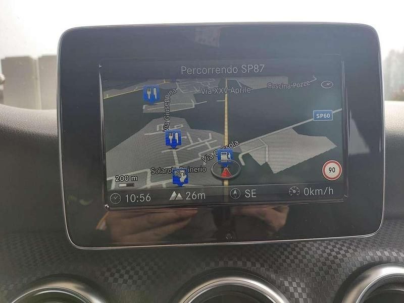 Usata Mercedes A180 109 CV (80 kW) 2016 Nero Berlina