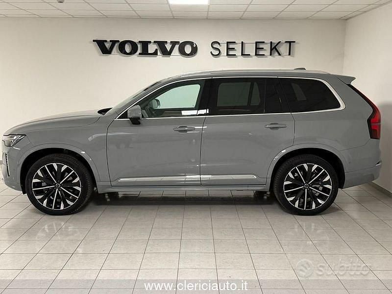 Usata Volvo XC90 Plus 250 CV (183 kW) 2025 Grigio SUV