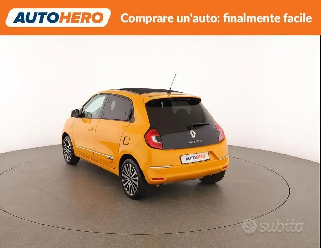 Usata Renault Twingo Intens 65 CV (47 kW) 2019 Giallo Utilitaria