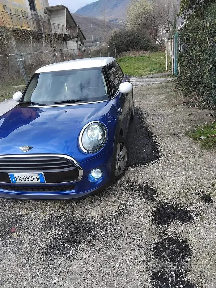 Usata Mini One D 116 CV (85 kW) 2018 Blu Utilitaria