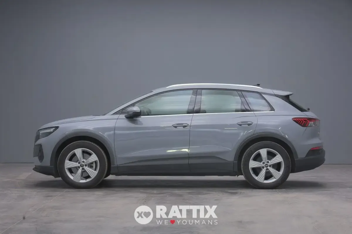 Usata Audi Q4 e-tron Business 150 kW (204 CV) 2022 Grigio SUV