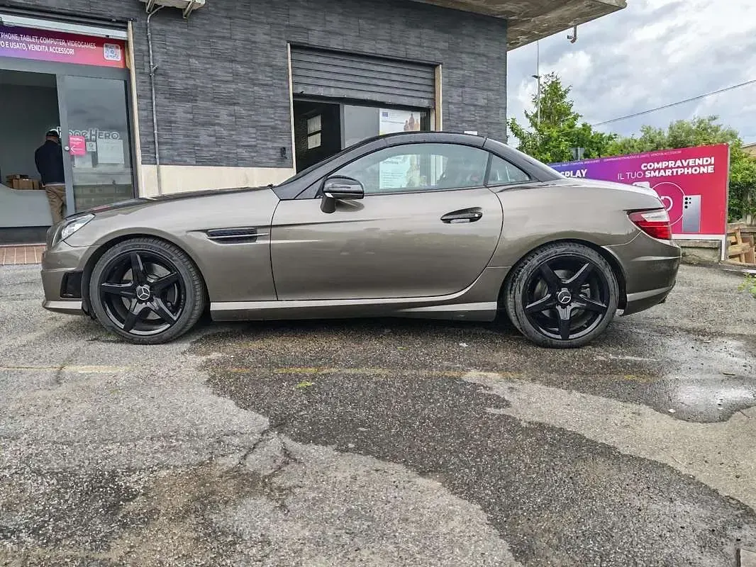 Usata Mercedes SLK250 Premium 204 CV (150 kW) 2013 Nero Cabrio