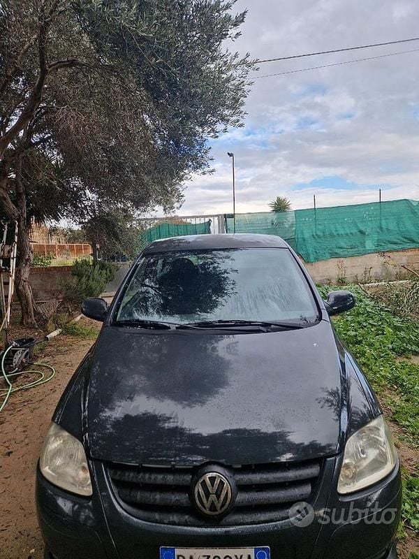 Grigio Usata 2008 VW Fox Due volumi | 1500 € (Ottimo prezzo) - Immagine 1/4
