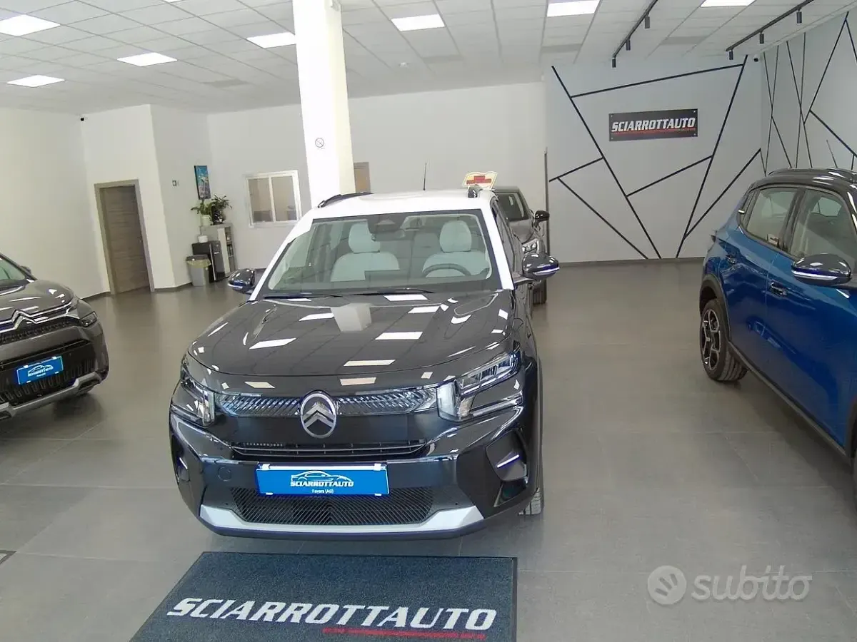 Gebraucht Citroën C3 PureTech 101 PS (74 kW) 2025 Schwarz SUV