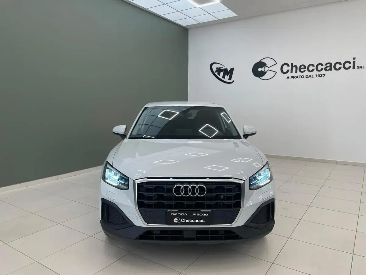 Usata Audi Q2 Premium 150 CV (110 kW) 2024 Bianco SUV