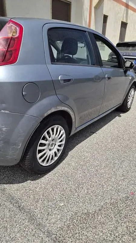 Usata Fiat Grande Punto Dynamic 90 CV (66 kW) 2007 Utilitaria