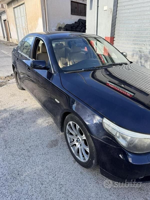 Usata BMW 530 2004 Blu Berlina