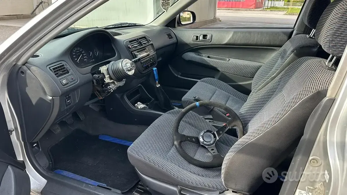 Usata Honda Civic 90 CV (66 kW) 1997 Grigio Utilitaria
