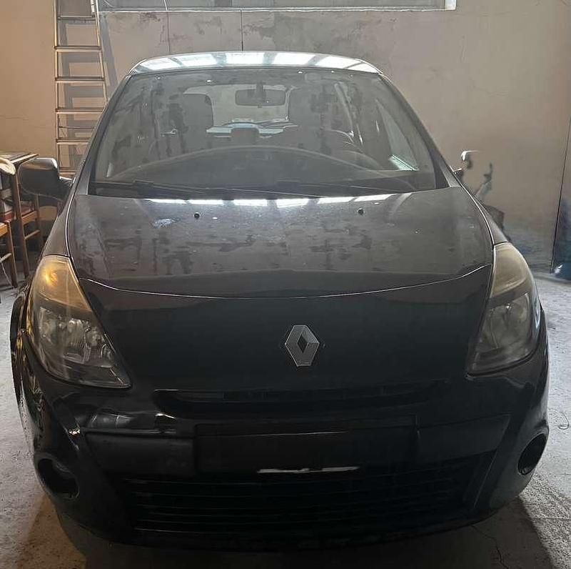 Usata Renault Clio II 65 CV (47 kW) 2009 Nero Berlina