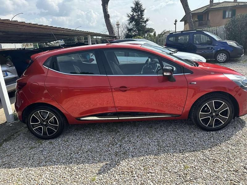 Usata Renault Clio IV Intens 90 CV (66 kW) 2016 Bordo metallizato Berlina