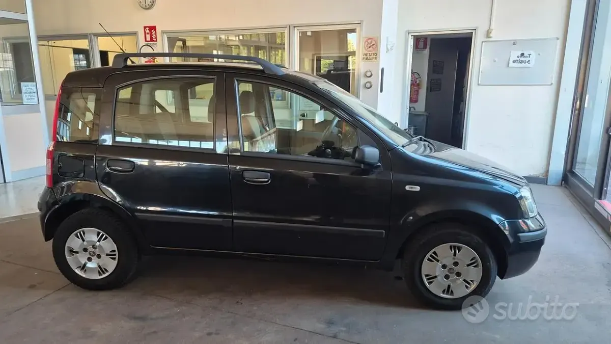 Usata Fiat Panda Dynamic 54 CV (39 kW) 2008 Nero Utilitaria