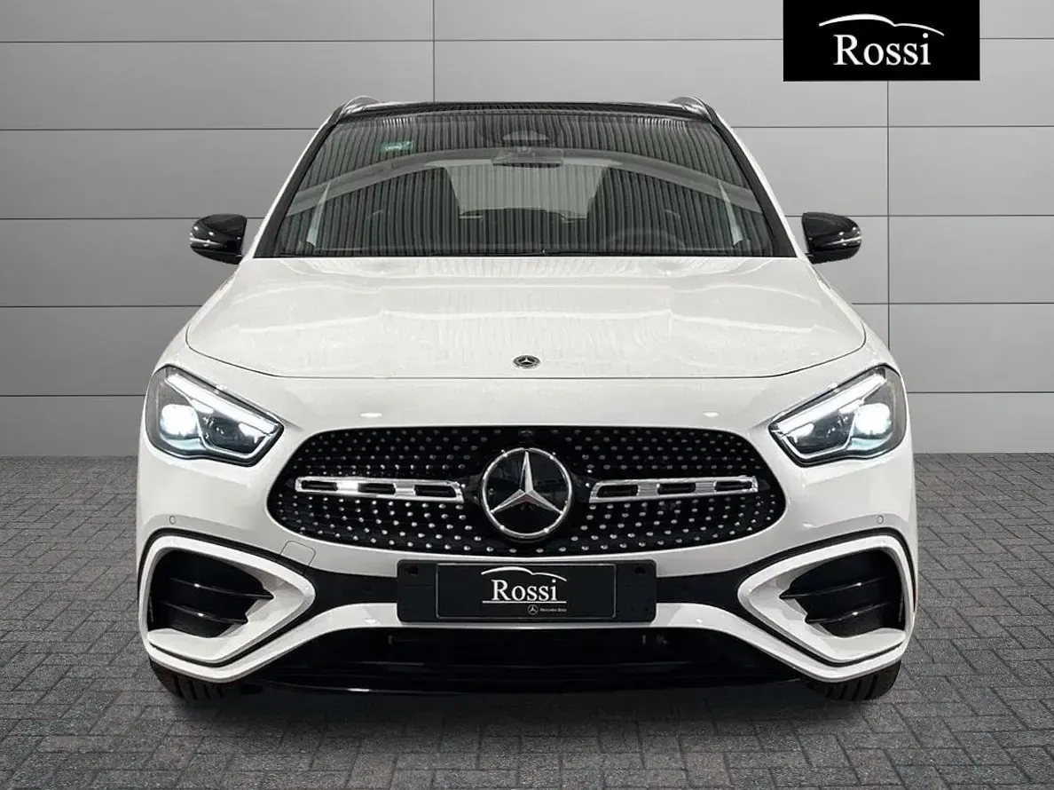 Nuova Mercedes GLA250 163 CV (119 kW) 2026 Nero SUV