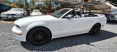 Usata Ford Mustang 387 CV (284 kW) 2006 Bianco Cabrio