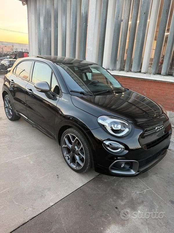 Usata Fiat 500 Sport 120 CV (88 kW) 2022 Nero Station wagon