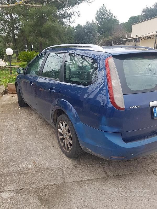 Usata Ford Focus 110 CV (80 kW) 2008 Blu Station wagon