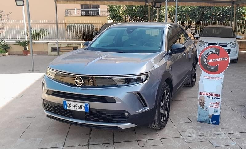 Usata Opel Mokka Elegance 110 CV (80 kW) 2023 Grigio SUV