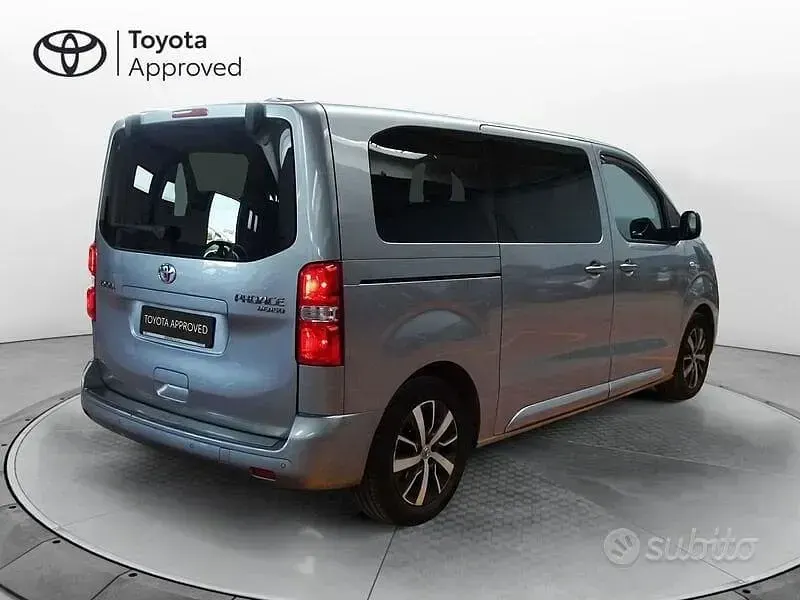 Usata Toyota Proace Verso Executive 144 CV (105 kW) 2024 Grigio Station wagon