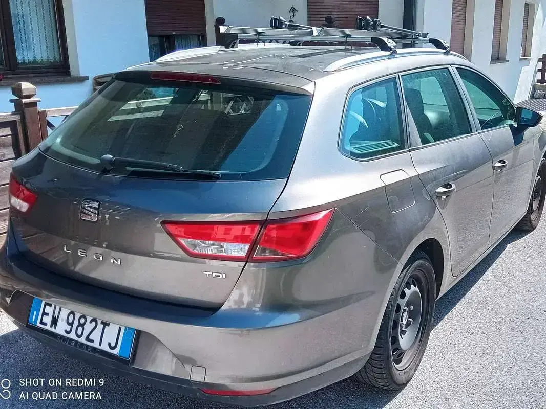 Usata Seat Leon ST Style 105 CV (77 kW) 2014 Grigio Station wagon