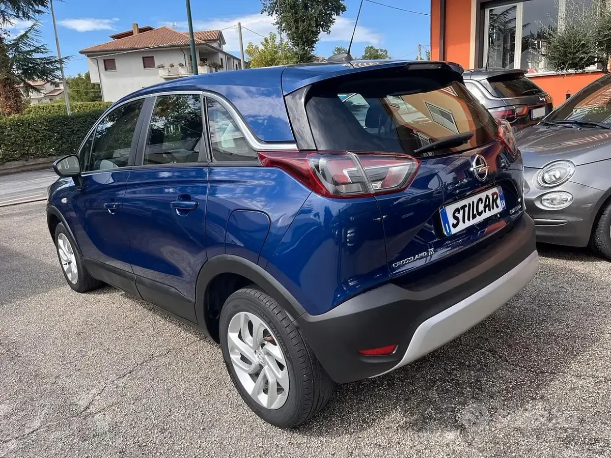 Usata Opel Crossland X Innovation 102 CV (75 kW) 2020 Blu SUV