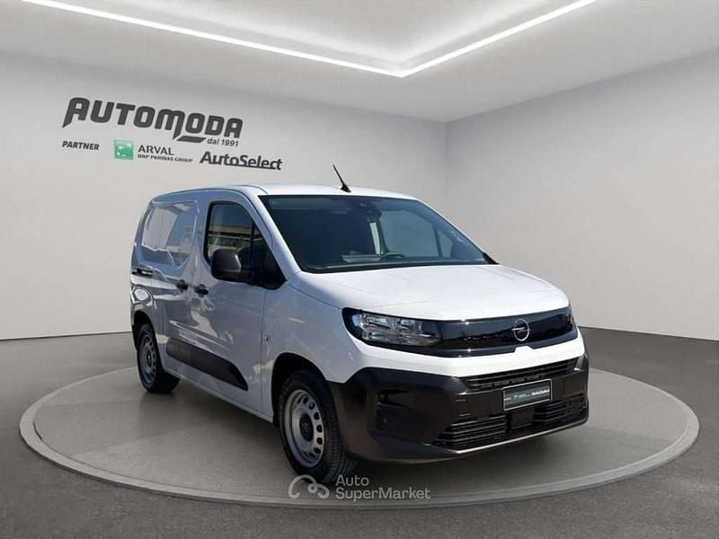 Usata Opel Combo 131 CV (96 kW) 2024 Bianco Furgone