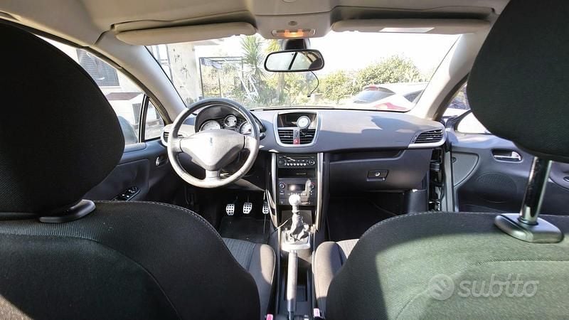 Usata Peugeot 207 CC 112 CV (82 kW) 2010 Grigio Cabrio