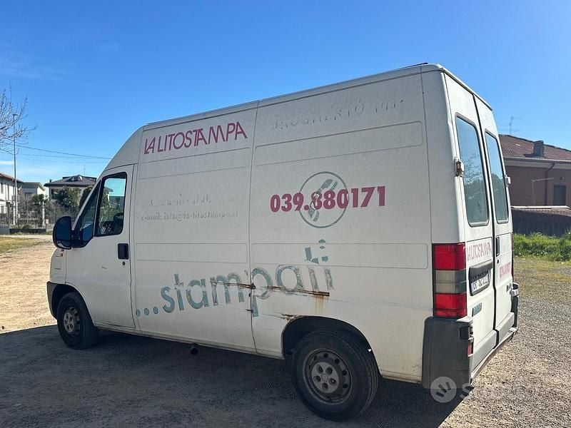 Usata Fiat Ducato 85 CV (62 kW) 2000 Bianco Furgone