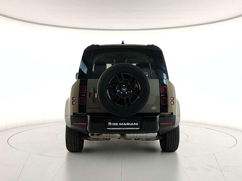 Usata Land Rover Defender S 249 CV (183 kW) 2022 Gondwana stone SUV