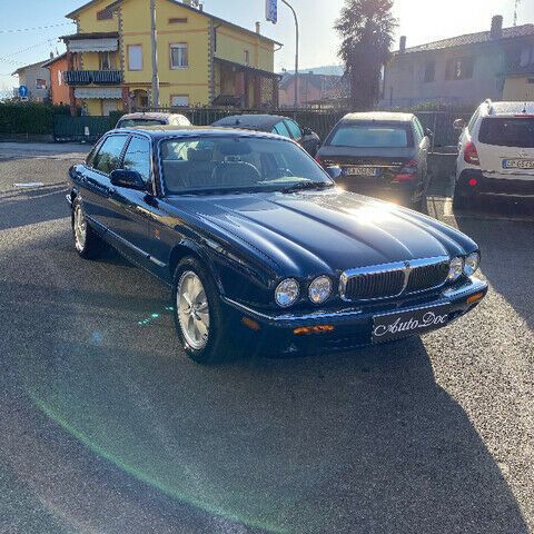 Jaguar xj executive