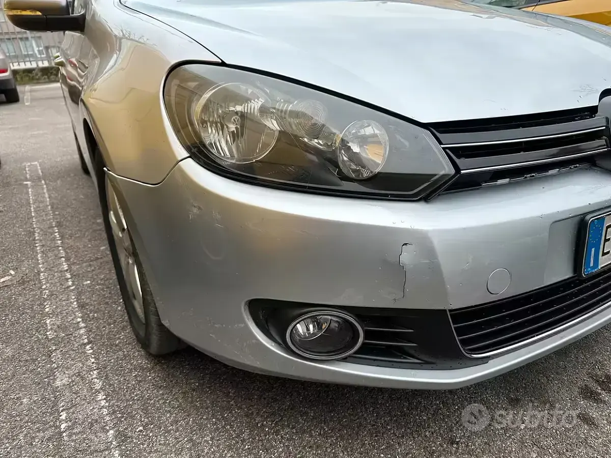 Usata VW Golf VI 122 CV (89 kW) 2010 Grigio Utilitaria