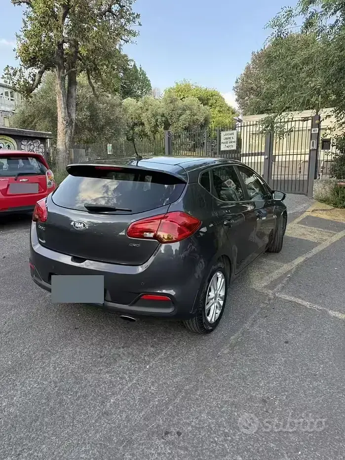 Usata Kia Ceed 110 CV (80 kW) 2012 Grigio Utilitaria