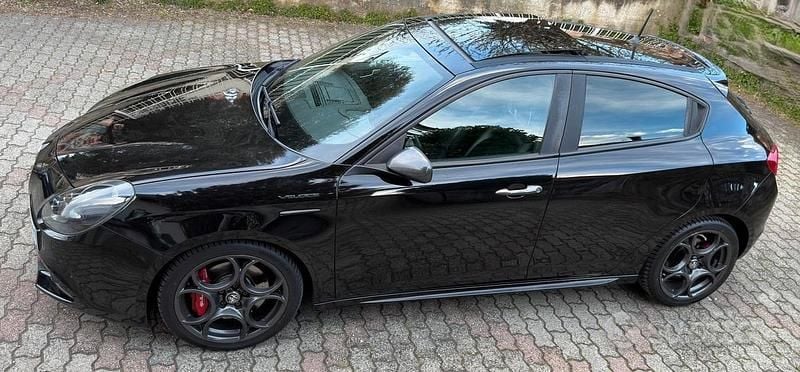 Usata Alfa Romeo Giulietta Veloce 240 CV (176 kW) 2016 Nero Utilitaria