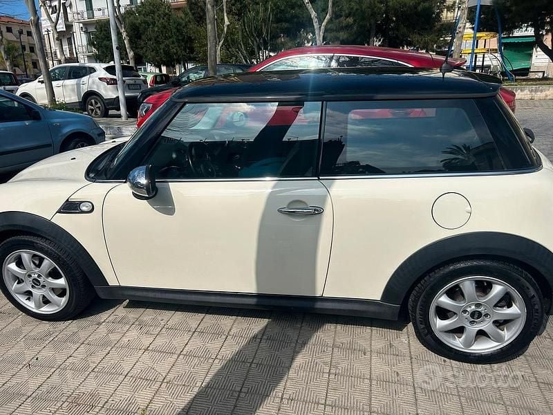Usata Mini Cooper D 2010 Utilitaria