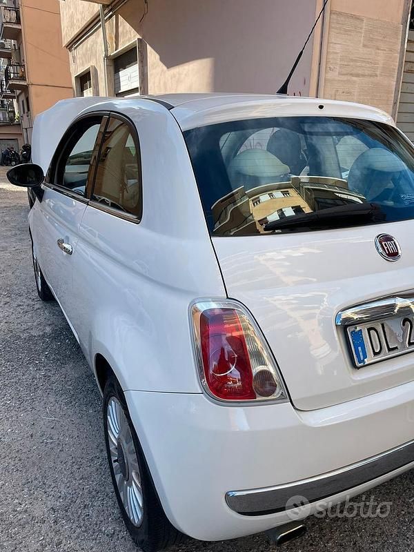 Usata Fiat 500 75 CV (55 kW) 2007 Bianco Utilitaria