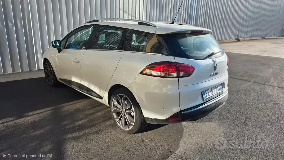 Usata Renault Clio 90 CV (66 kW) 2016 Bianco Station wagon