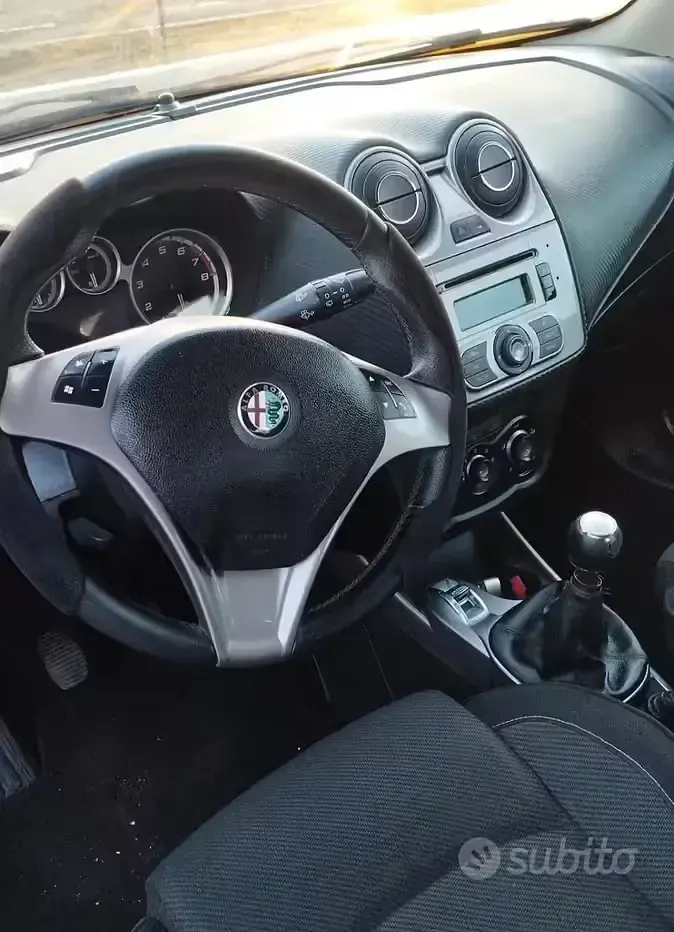 Usata Alfa Romeo MiTo 105 CV (77 kW) 2011 Rosso Utilitaria