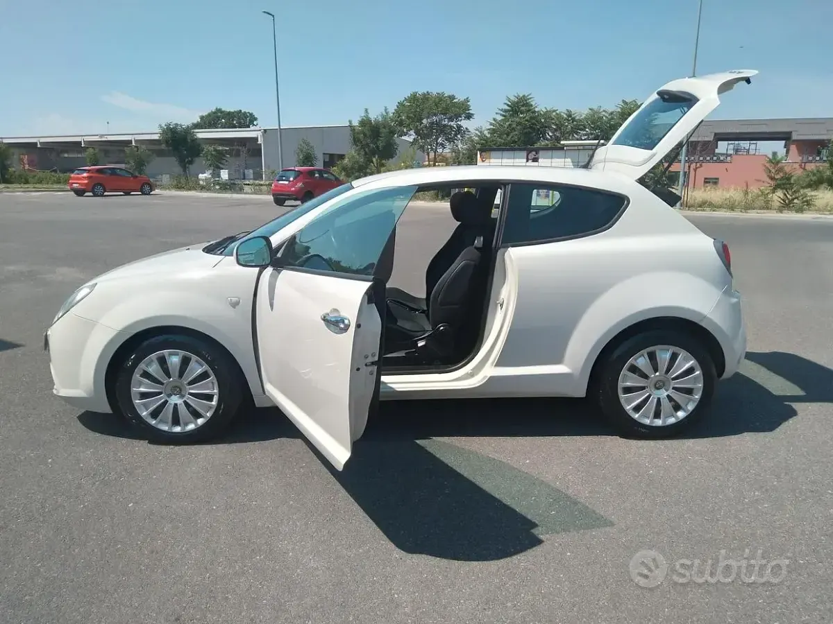 Usata Alfa Romeo MiTo Progression 85 CV (62 kW) 2012 Beige Utilitaria