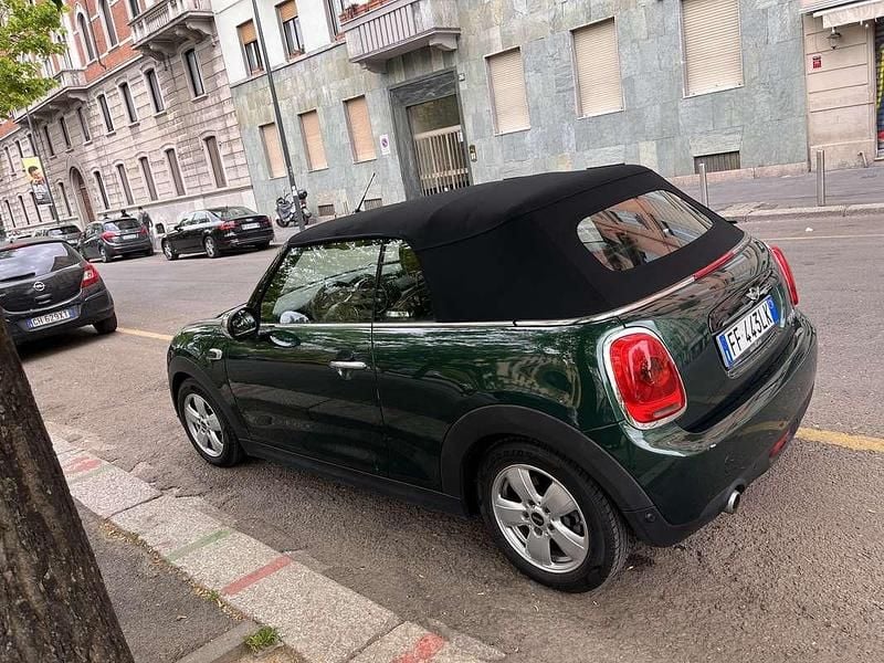 Usata Mini Cooper D Cabriolet 116 CV (85 kW) 2016 Cabrio