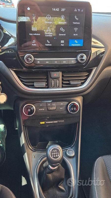 Usata Ford Puma 2021 Rosso SUV