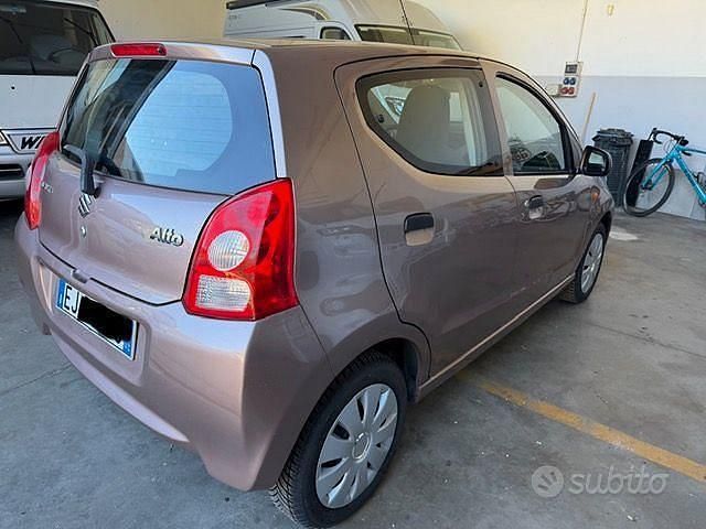 Usata Suzuki Alto 68 CV (50 kW) 2011 Utilitaria