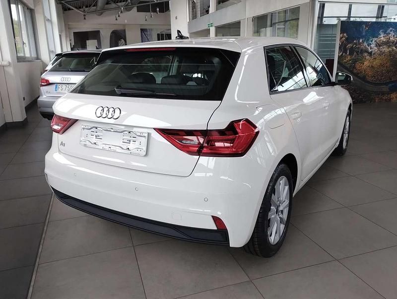 Nuova Audi A1 Sportback Business 116 CV (85 kW) 2025 Bianco Utilitaria