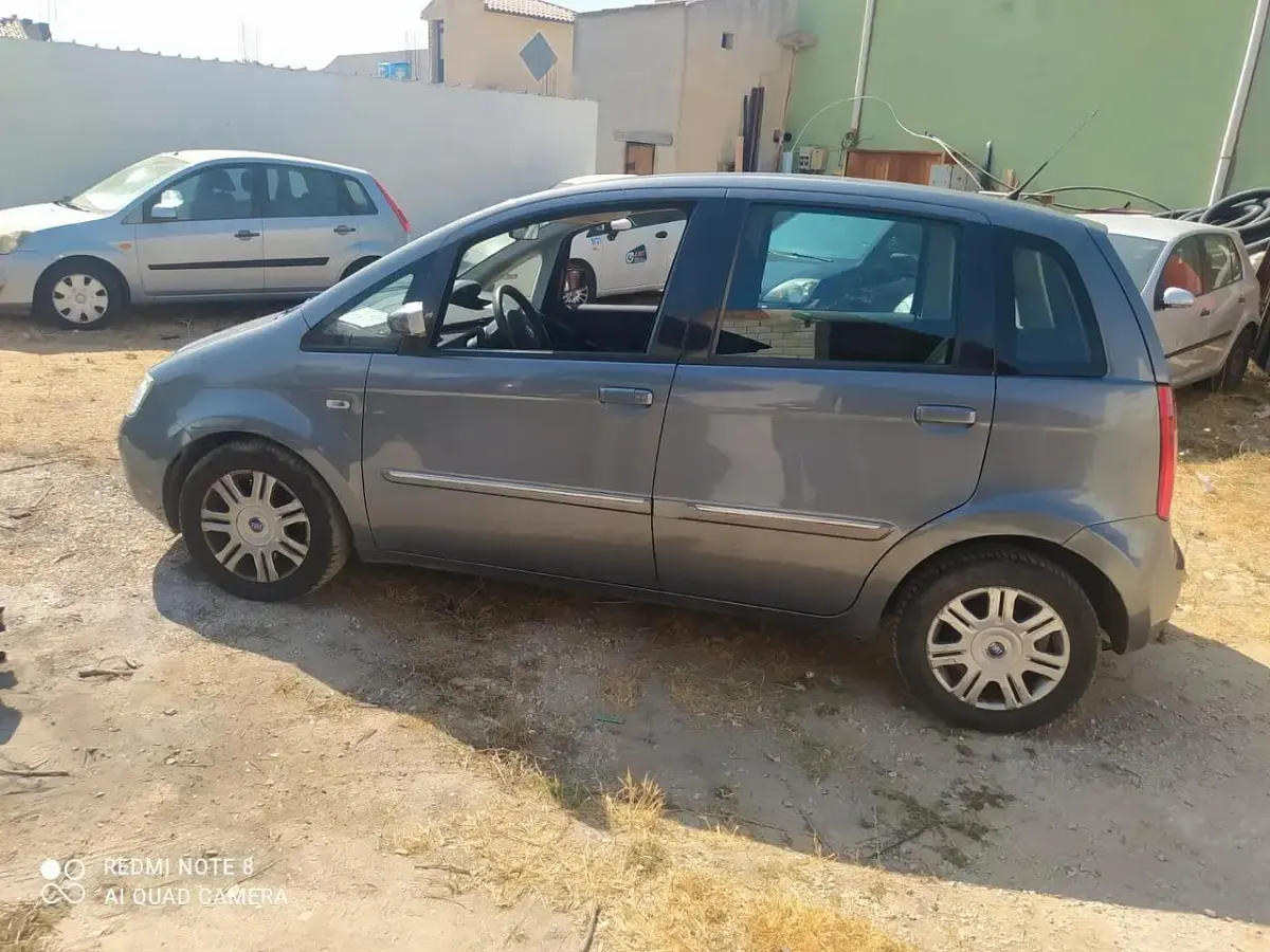 Usata Fiat Idea 69 CV (50 kW) 2007 Grigio Monovolume