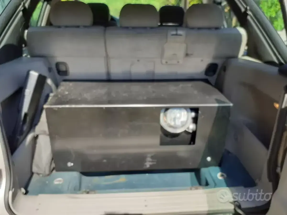Usata Land Rover Freelander 120 CV (88 kW) 1999 Grigio SUV