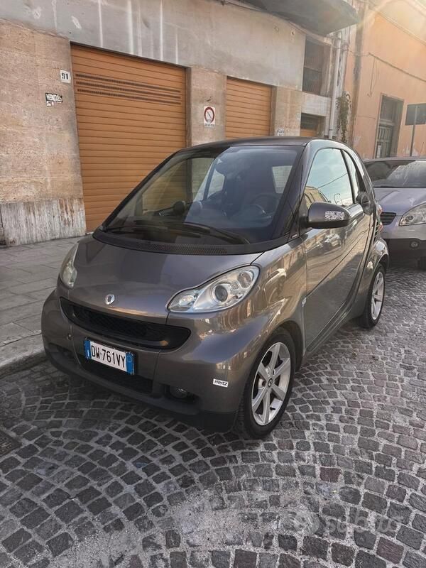 Usata Smart ForTwo Coupé 71 CV (52 kW) 2009 Utilitaria