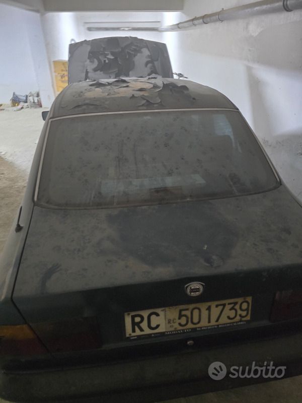 Usata Lancia Dedra 90 CV (66 kW) 1990 Verde Berlina