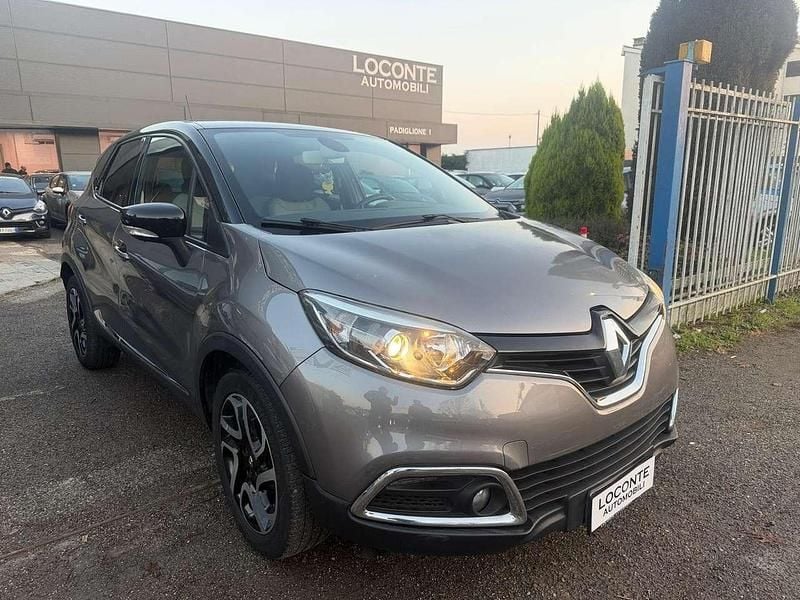 Usata Renault Captur 90 CV (66 kW) 2015 Grigio SUV
