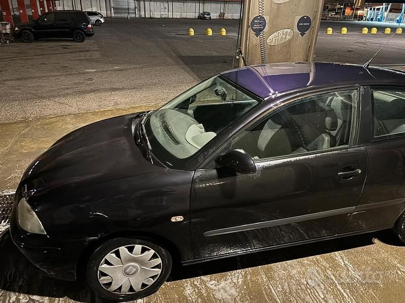 Usata Seat Ibiza 75 CV (55 kW) 2005 Nero Utilitaria