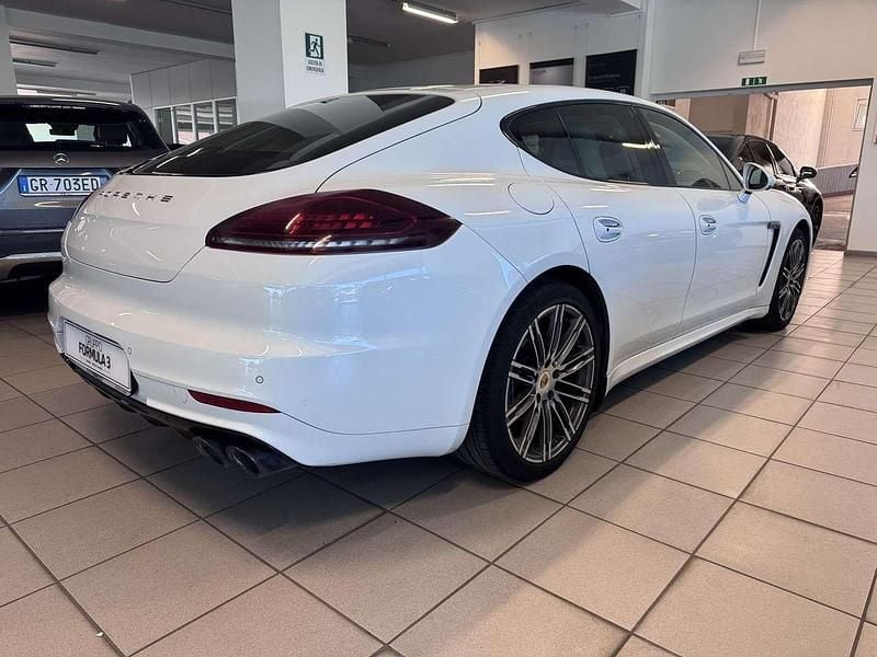 Usata Porsche Panamera 250 CV (183 kW) 2015 Bianco Utilitaria