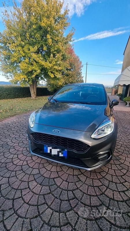 Usata Ford Fiesta ST-Line 86 CV (63 kW) 2020 Grigio Utilitaria