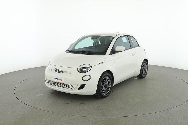 Usata Fiat 500e Passion 86 kW (118 CV) 2021 Bianco Utilitaria